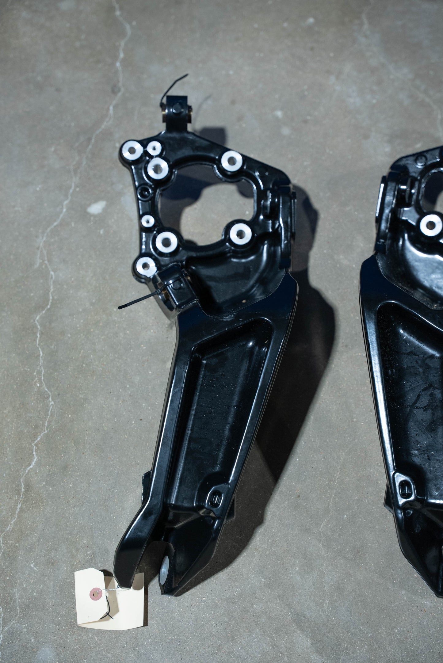 ZRP Maverick R Upgraded Rear Knuckle Black